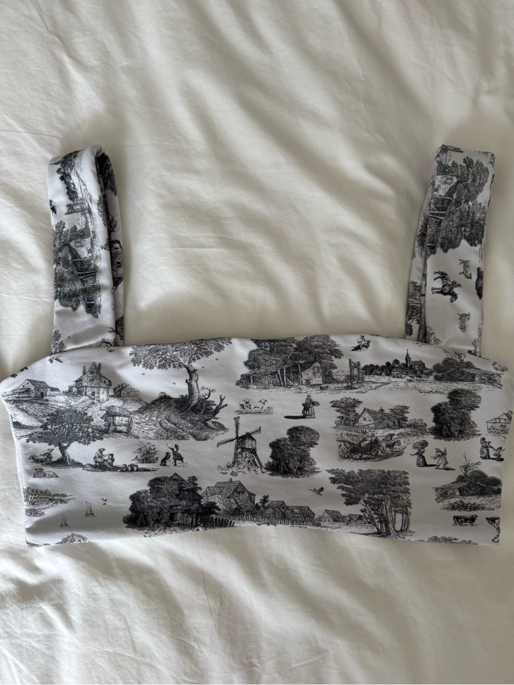 WeWoreWhat | Toile Print | Sports Bra - Picture 2 of 5